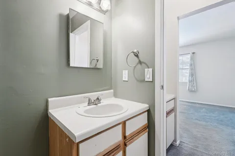 $519,900 | 46 Gazebo Lane, Holtsville, NY 11742