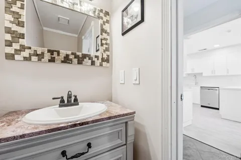 $519,900 | 46 Gazebo Lane, Holtsville, NY 11742