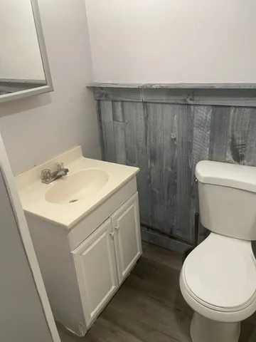 $1,725 | 37 Oak Avenue, Unit 2, Worcester, MA 01605