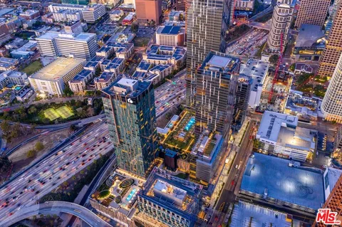 $998,000 | 889 Francisco Street, Unit 1206, Los Angeles, CA 90017