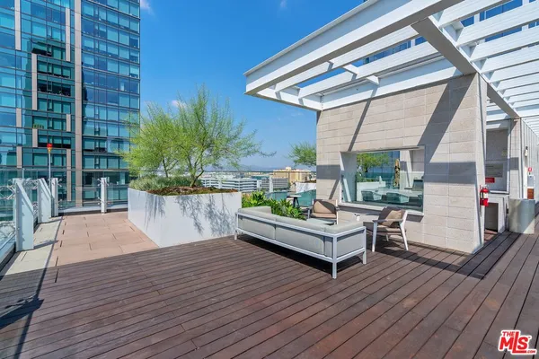 $998,000 | 889 Francisco Street, Unit 1206, Los Angeles, CA 90017