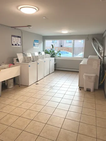 $1,500 | 8812 Briar Court, Unit 1C, Des Plaines, IL 60016