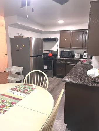 $1,500 | 8812 Briar Court, Unit 1C, Des Plaines, IL 60016