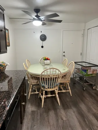 $1,500 | 8812 Briar Court, Unit 1C, Des Plaines, IL 60016