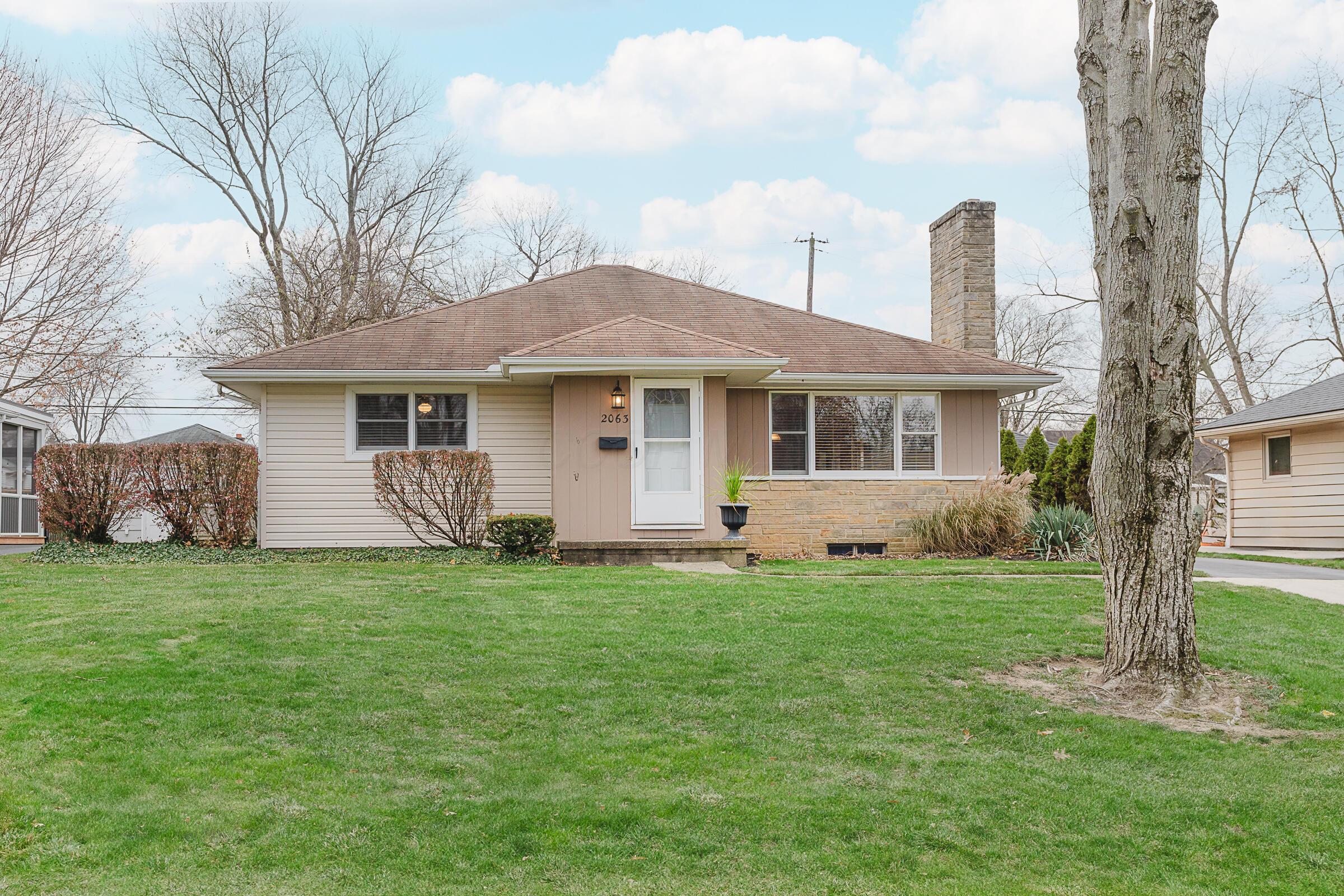 2063 Milden Road Columbus, OH 43221 - Photo 2 of 41 2063 Milden rd-2