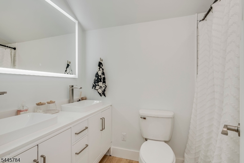 75 High Street Newton, NJ 07860 - Photo 13 of 27
