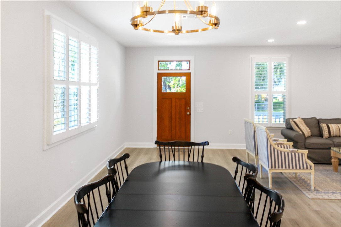 905 Wayne Street Darien, GA 31305 - Photo 4 of 34