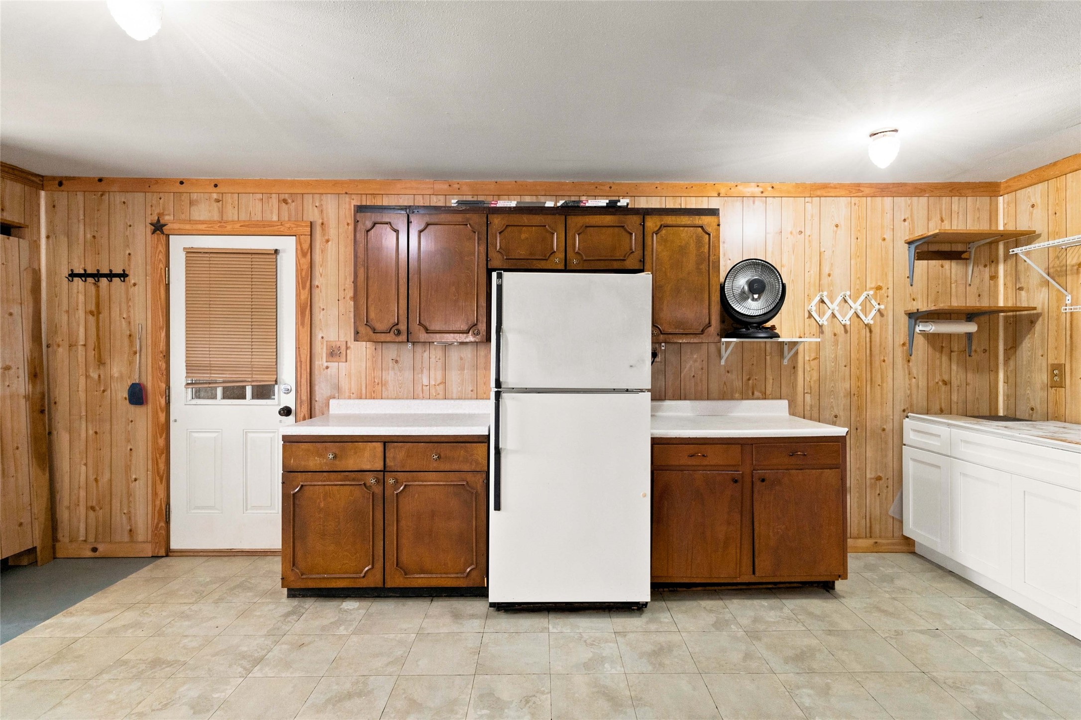 1871 Bridal Path Road Luling, TX 78648 - Photo 27 of 39 Kitchenette with plumbing for sink