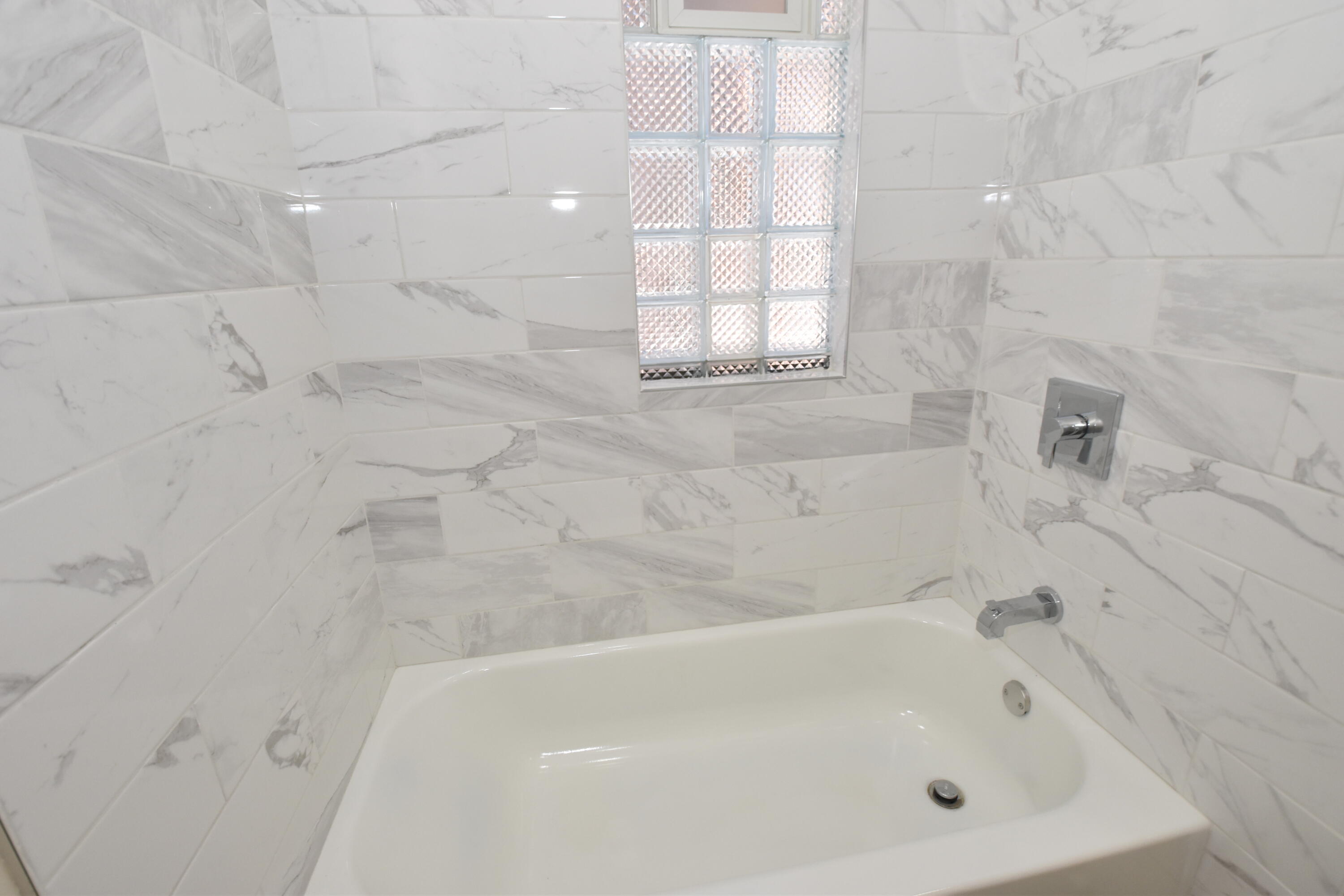 3002 West Kilbourn Avenue Milwaukee, WI 53208 - Photo 23 of 47 Stunning Tile