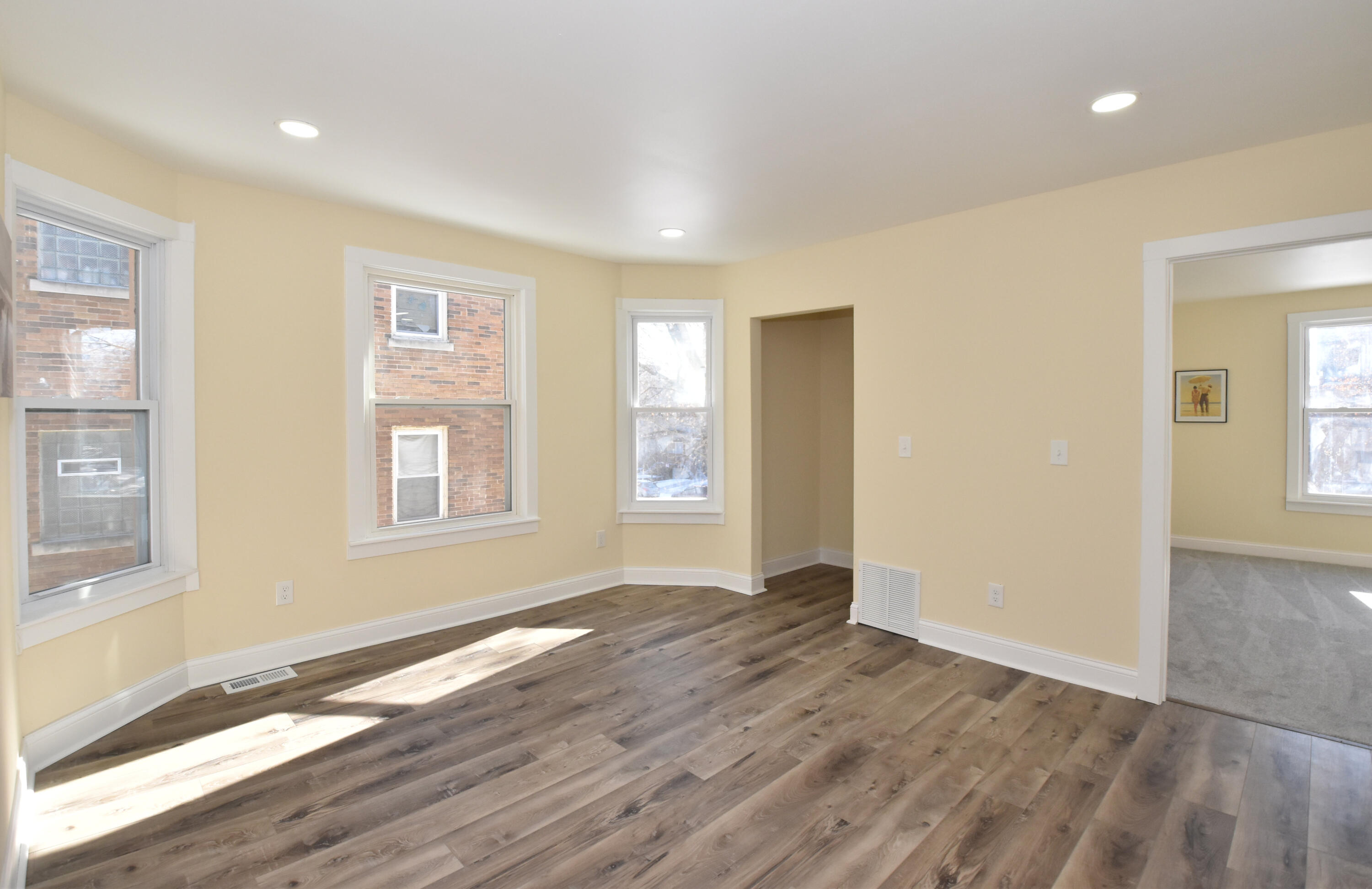 3002 West Kilbourn Avenue Milwaukee, WI 53208 - Photo 27 of 47 Loft