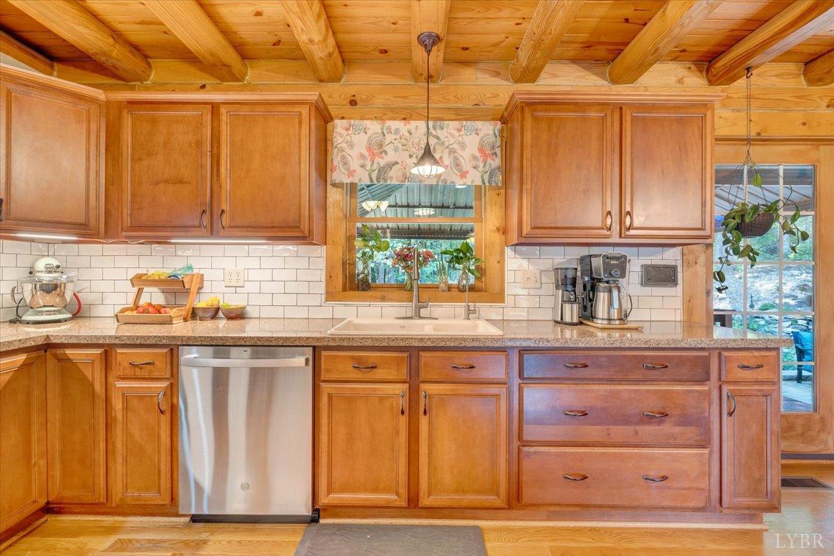 615 Muse Road Fincastle, VA 24090 - Photo 21 of 78 Gallery Image 21