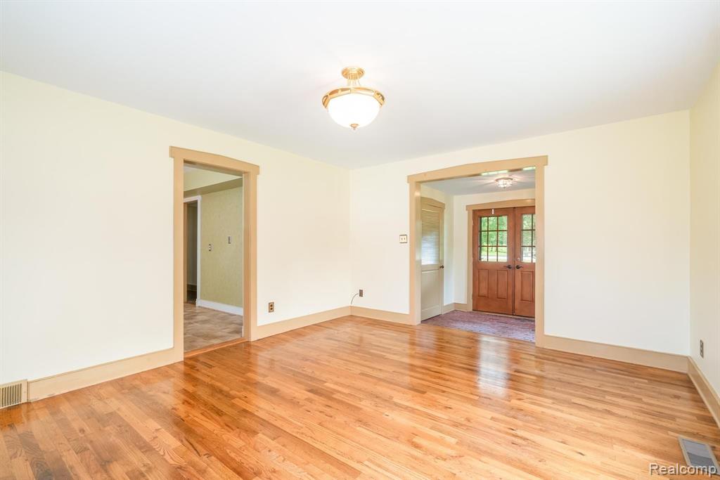 25326 Waltz Road New Boston, MI 48164 - Photo 11 of 36