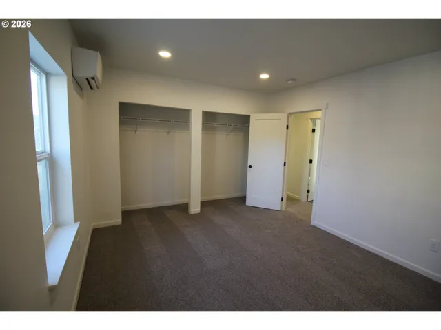 $355,000 | 186 Southwest Rainbow Avenue, Dallas, OR 97338