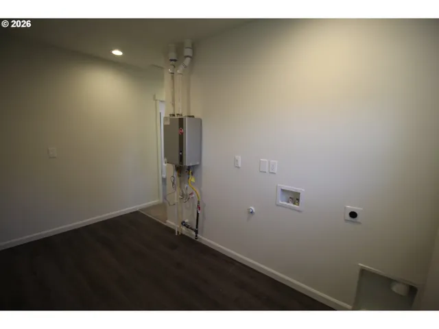 $355,000 | 186 Southwest Rainbow Avenue, Dallas, OR 97338