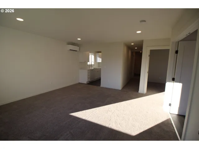 $355,000 | 186 Southwest Rainbow Avenue, Dallas, OR 97338