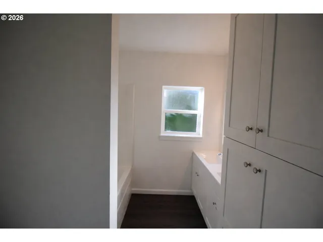 $355,000 | 186 Southwest Rainbow Avenue, Dallas, OR 97338