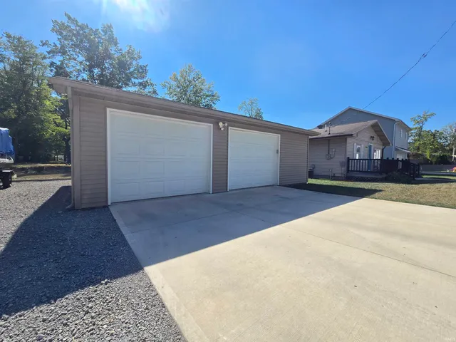 $174,500 | 5879 West Lewis Street, Albion, IN 46701