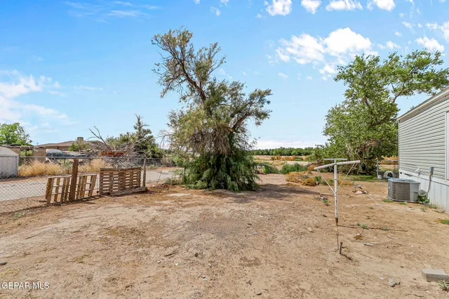 a view of a house with a outdoor space