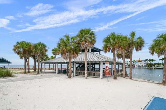 $3,100 | 13704 Veronica Drive, Hudson, FL 34667