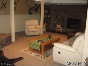 635 Cross Road Belpre, OH 45714 - Photo 8 of 12 Family Room