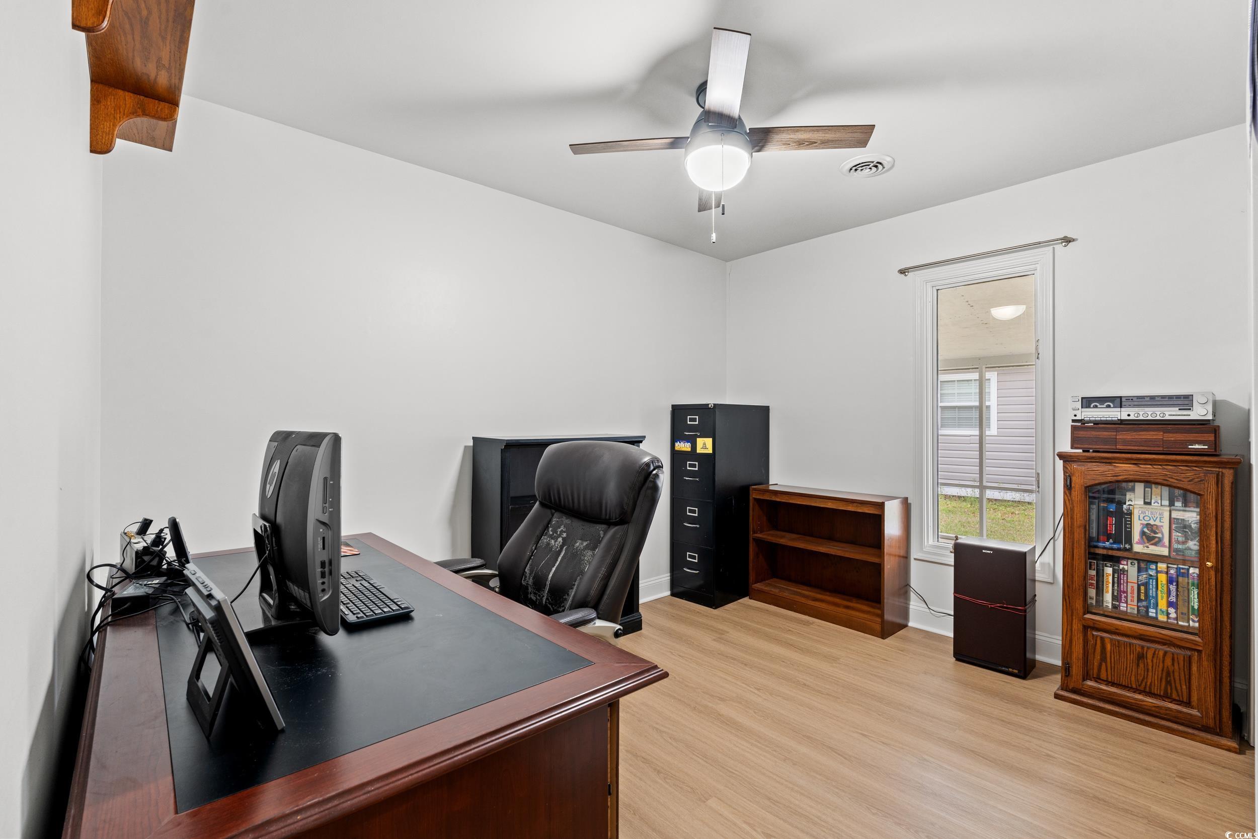 207 Fox Lane Murrells Inlet, SC 29576 - Photo 6 of 15