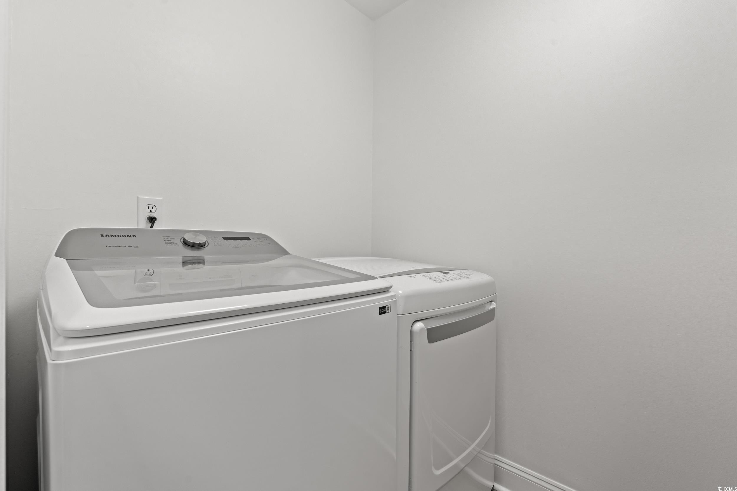 207 Fox Lane Murrells Inlet, SC 29576 - Photo 8 of 15