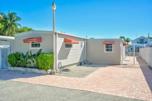$4,000 | 136 Sable Palm Lane, Tavernier, FL 33070