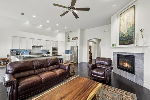 $749,900 | 5821 Austin Waters, The Colony, TX 75056