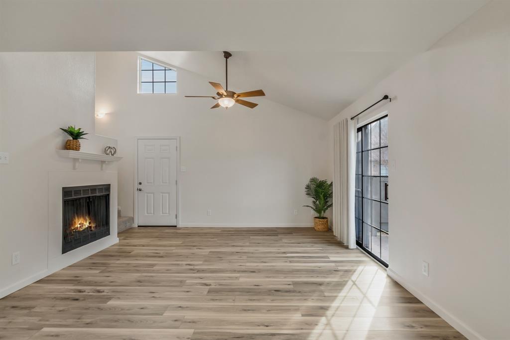 352 West Harwood Road, Unit C Hurst, TX 76054 - Photo 5 of 28