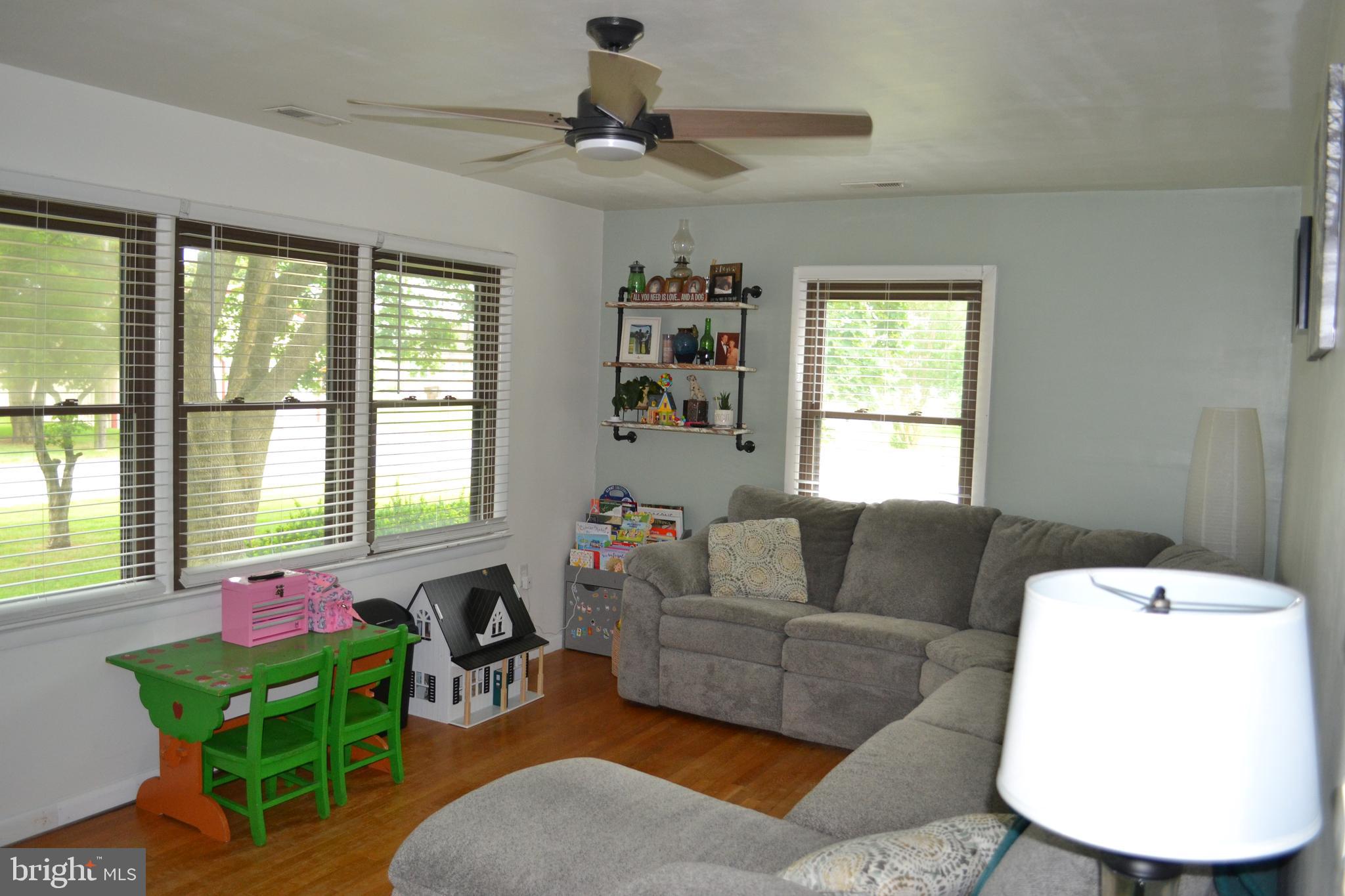202 Joe Morgan Road Sharptown, MD 21861 - Photo 19 of 43 Living Room