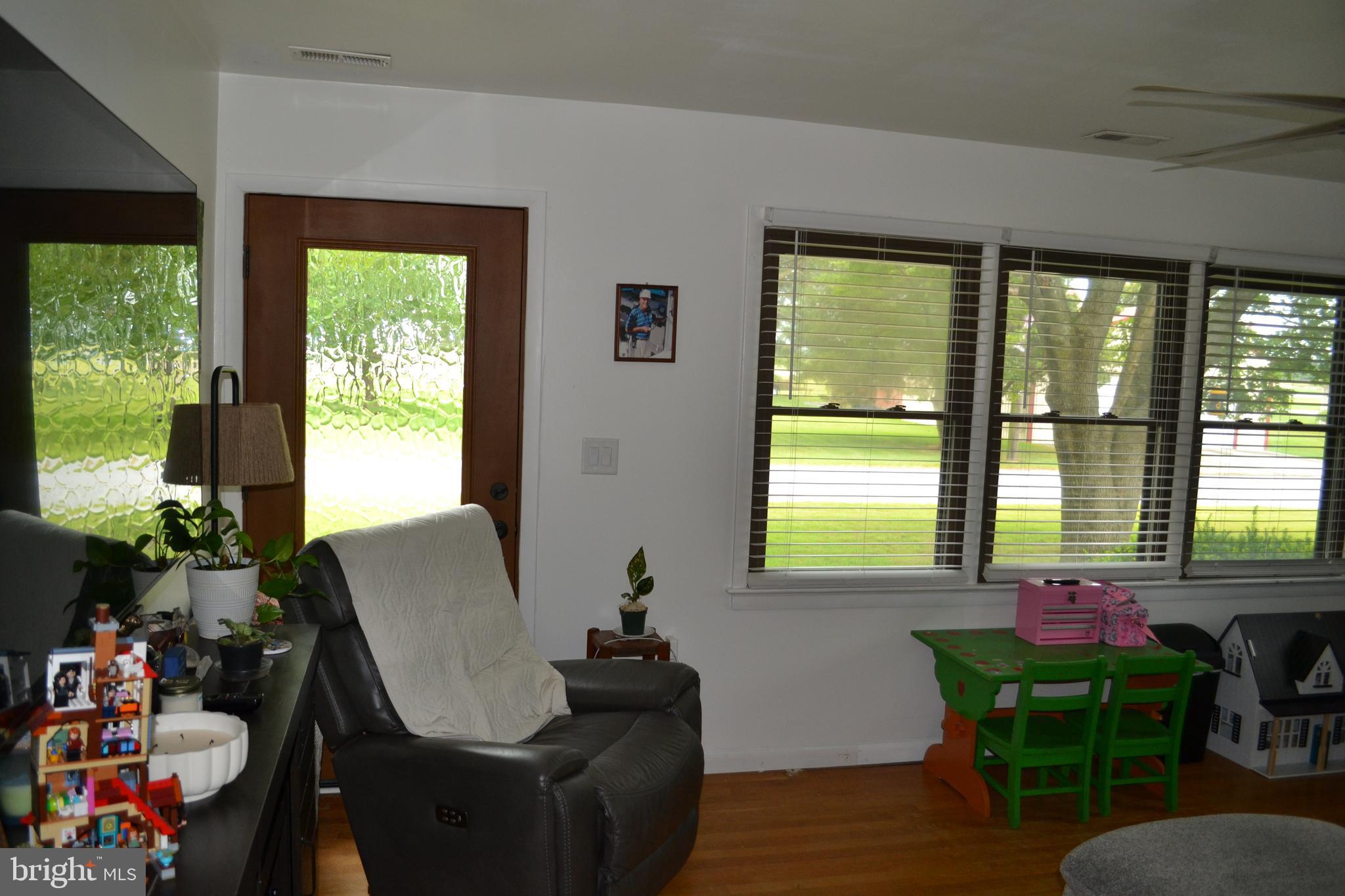202 Joe Morgan Road Sharptown, MD 21861 - Photo 21 of 43 Living Room