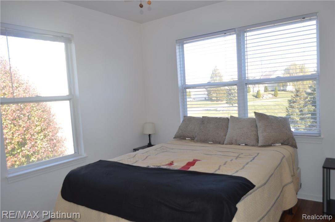 428 Montclair Court Howell, MI 48843 - Photo 14 of 19 DSC_0260.JPG