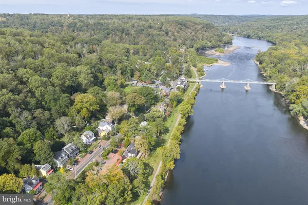 $649,500 | 3697 River Road, Lumberville, PA 18933