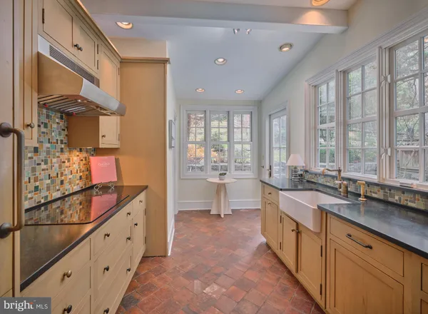 $649,500 | 3697 River Road, Lumberville, PA 18933