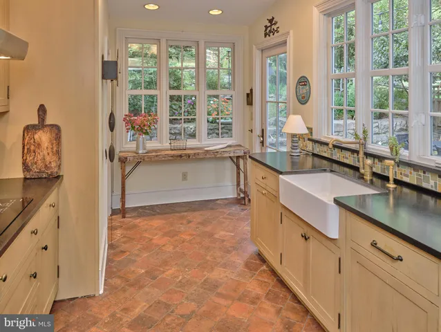 $714,900 | 3697 River Road, Lumberville, PA 18933