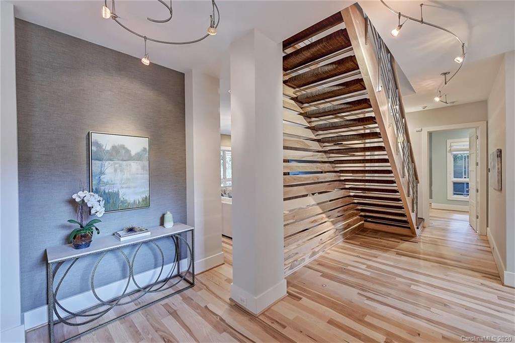 2711 Normandy Road Charlotte, NC 28209 - Photo 3 of 33 Gallery Image 3