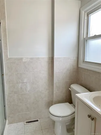 $4,000 | 1547 209th Street, Unit 2 | Bay Terrace