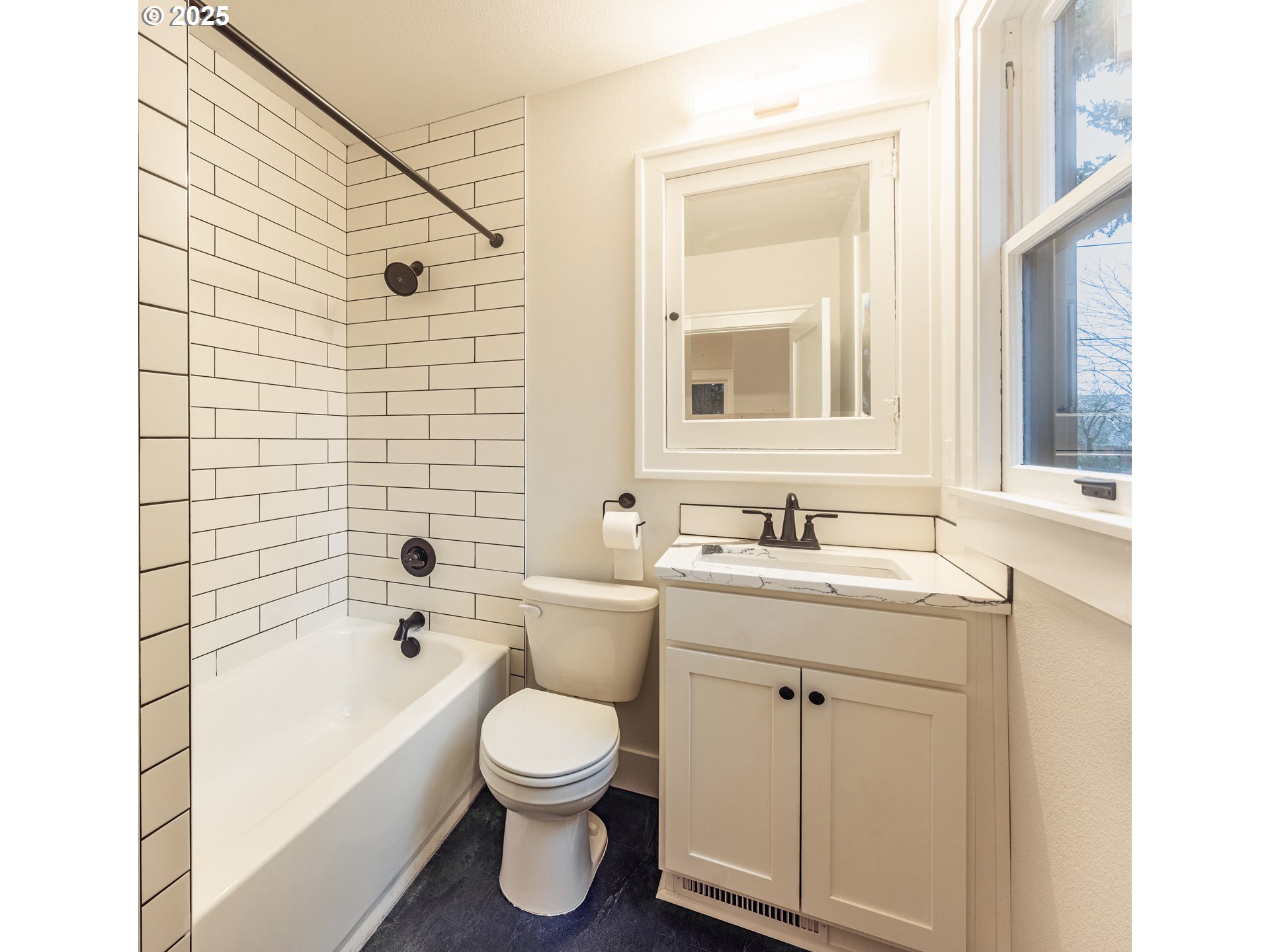 1006 Northeast 72nd Avenue Portland, OR 97213 - Photo 12 of 26 Attached Bathroom #1