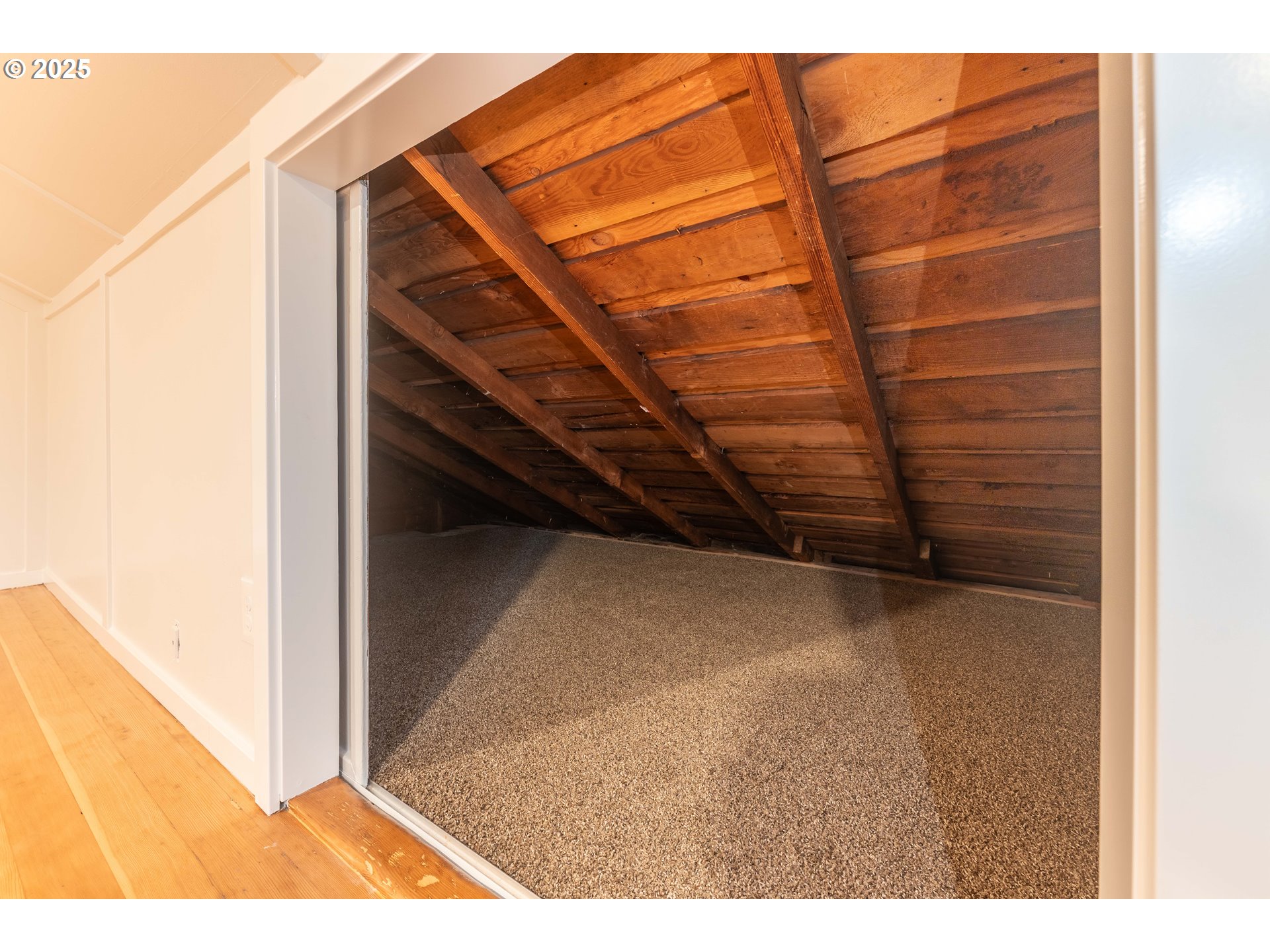 1006 Northeast 72nd Avenue Portland, OR 97213 - Photo 20 of 26 Storage