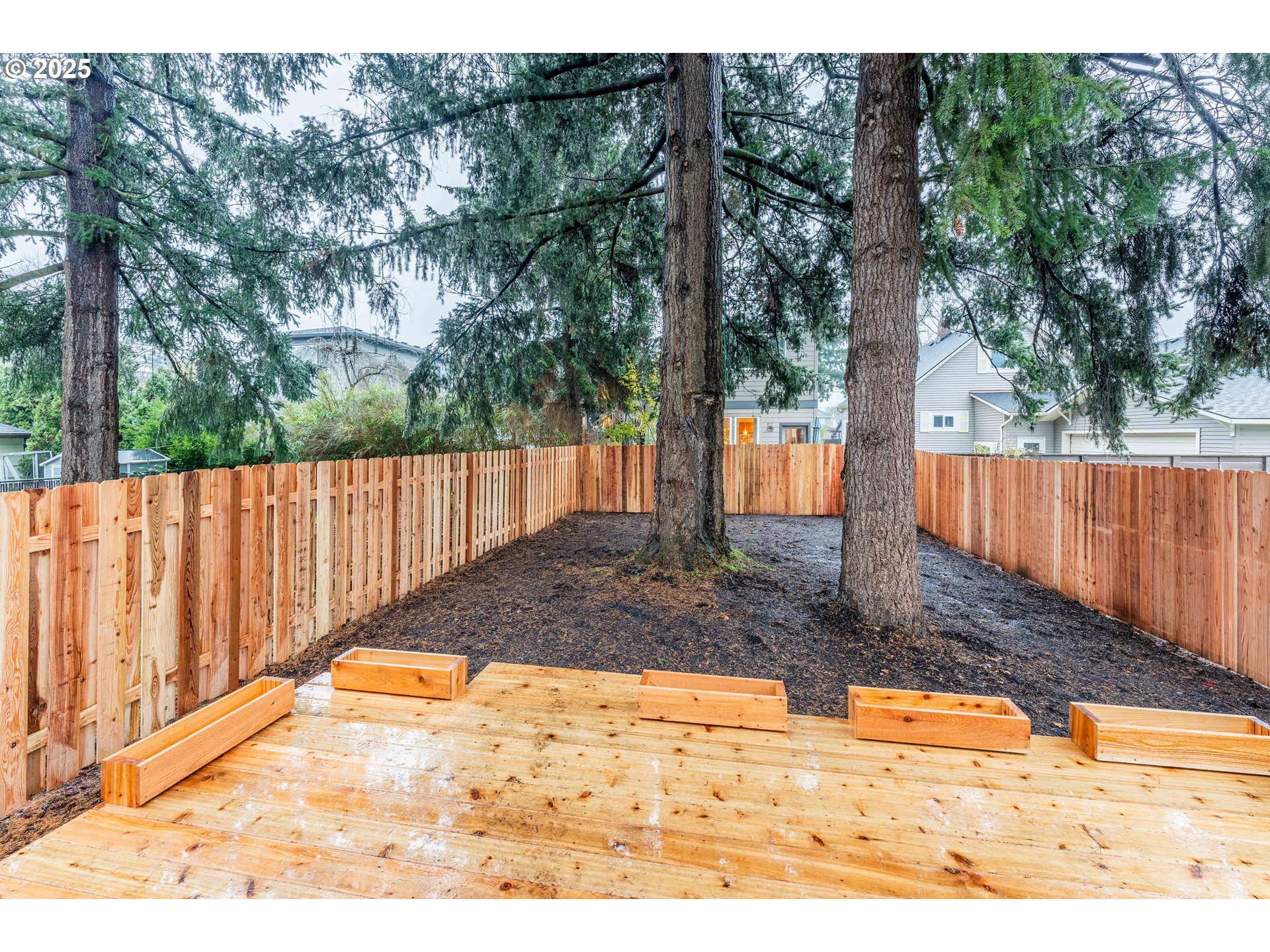 1006 Northeast 72nd Avenue Portland, OR 97213 - Photo 21 of 26 Deck