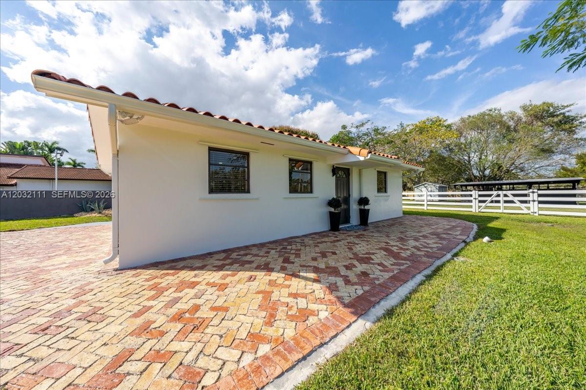 7705 Southwest 66th Street Miami, FL 33143 - Photo 39 of 60