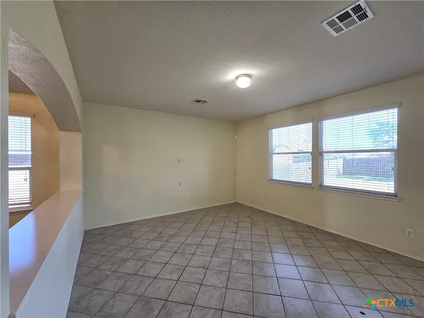 $1,800 | 5000 Williamette Lane, Killeen, TX 76549