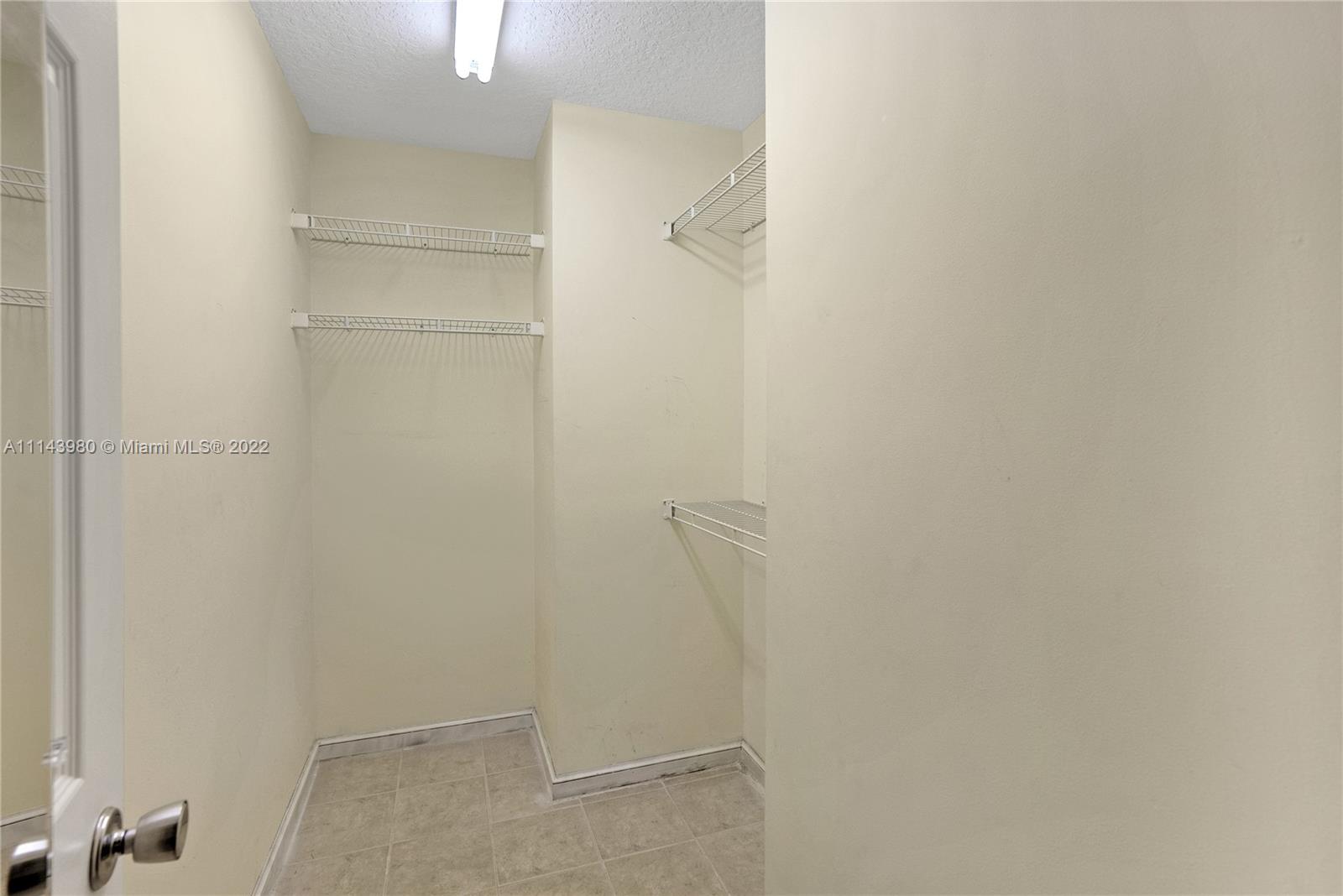 323 Cardinal Avenue Boca Raton, FL 33486 - Photo 30 of 56 a view of small space