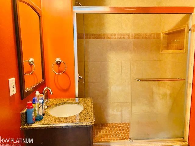 8460 Clinton River Road Sterling Heights, MI 48314 - Photo 36 of 50 50101117-35.JPG