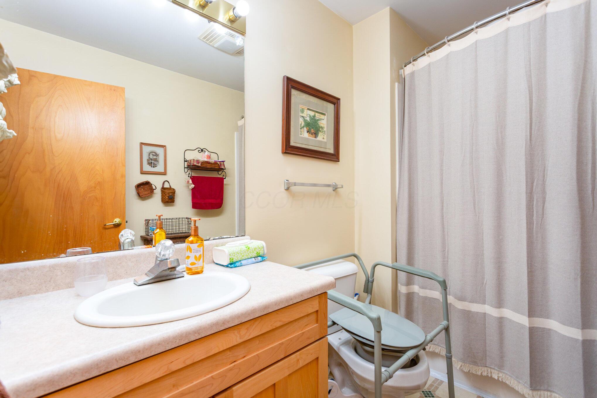 10401 Worthington Road Pataskala, OH 43062 - Photo 12 of 33 019_8l9a6472-edit_610
