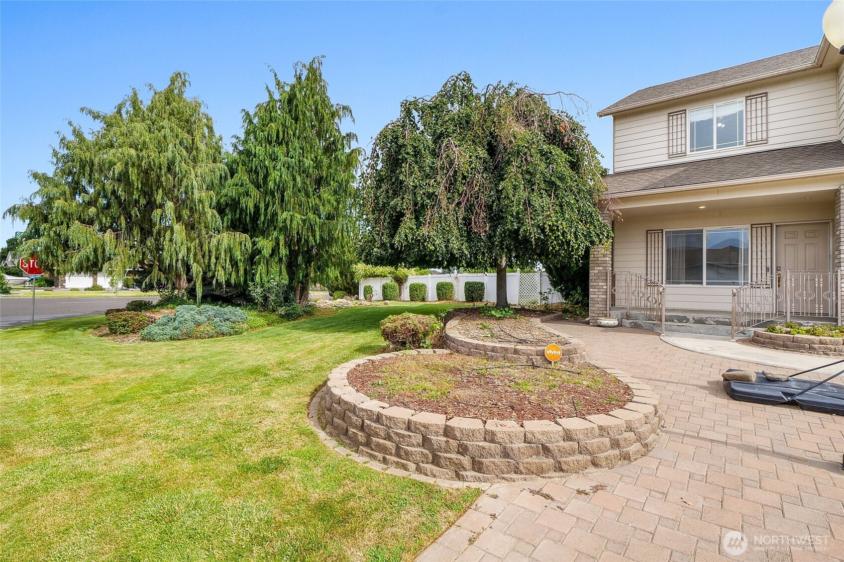 9460 Albert Way Southeast Moses Lake, WA 98837 - Photo 4 of 40