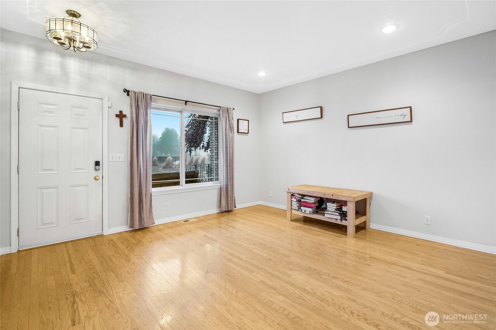 9460 Albert Way Southeast Moses Lake, WA 98837 - Photo 8 of 40