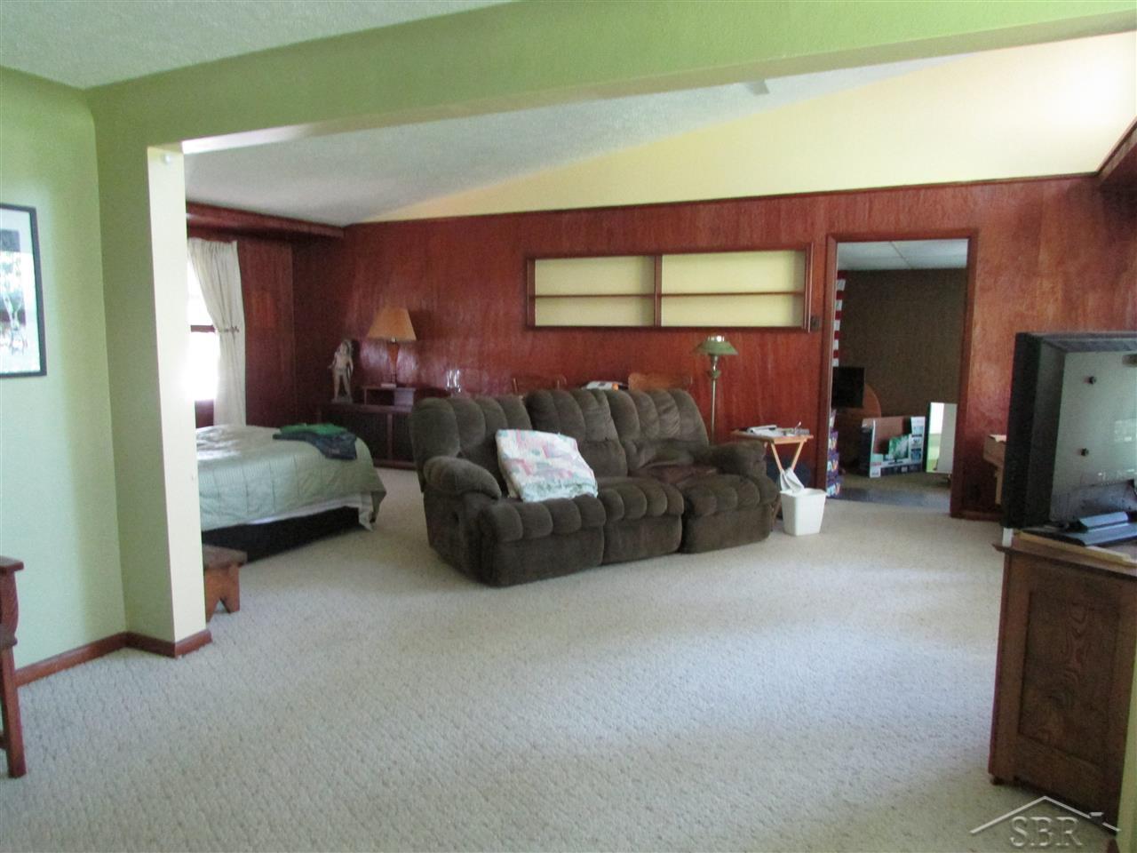 10300 Midland Road Freeland, MI 48623 - Photo 2 of 8 31203230-1.JPG
