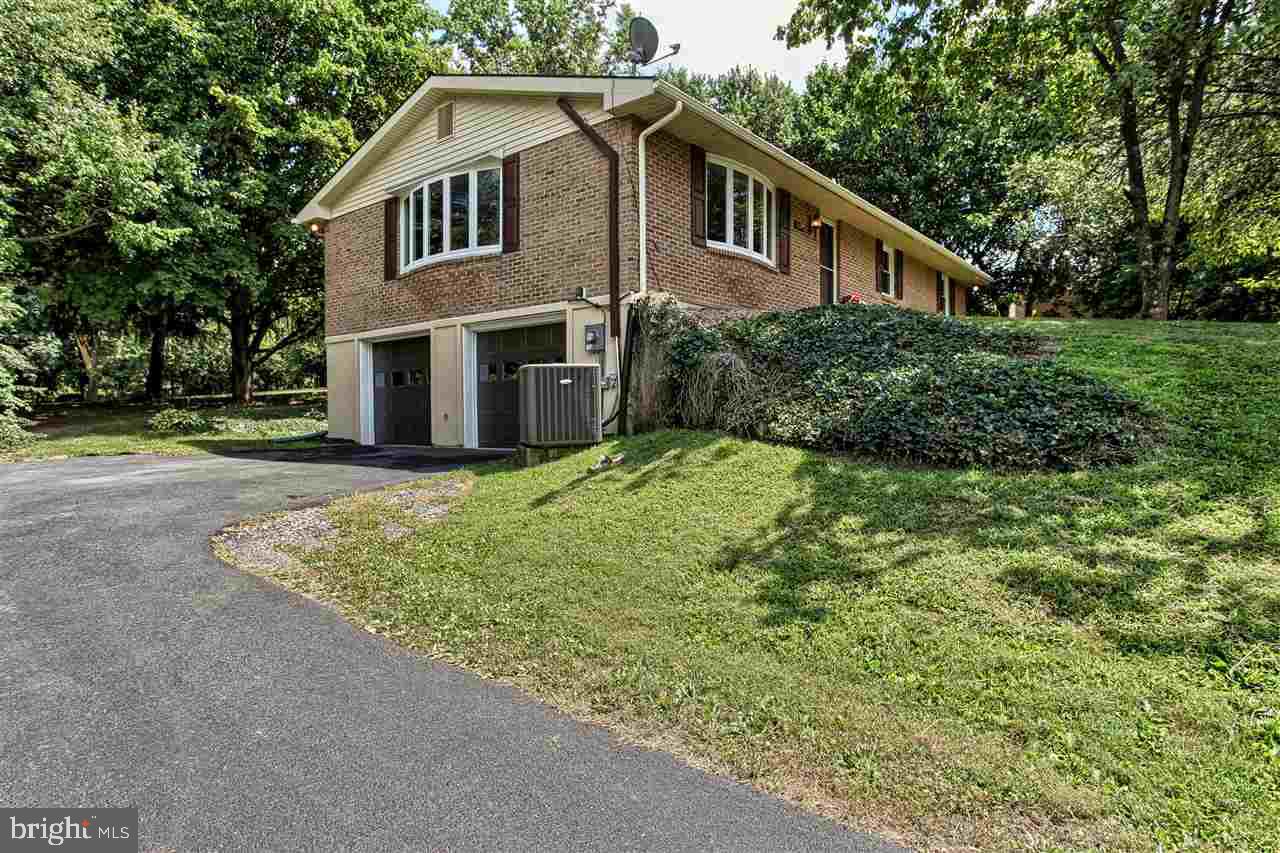 258 Sample Bridge Road Mechanicsburg, PA 17050 - Photo 1 of 1 Gallery Image 1