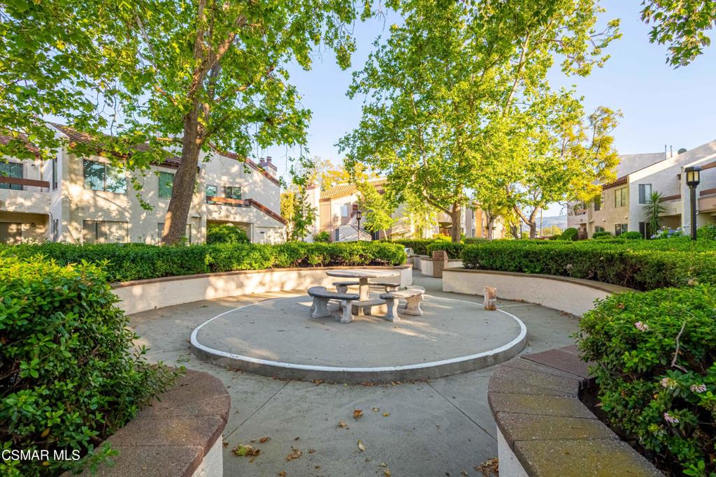 1718 Sinaloa Road, Unit 219 Simi Valley, CA 93065 - Photo 31 of 41 a view of fountain with tree s